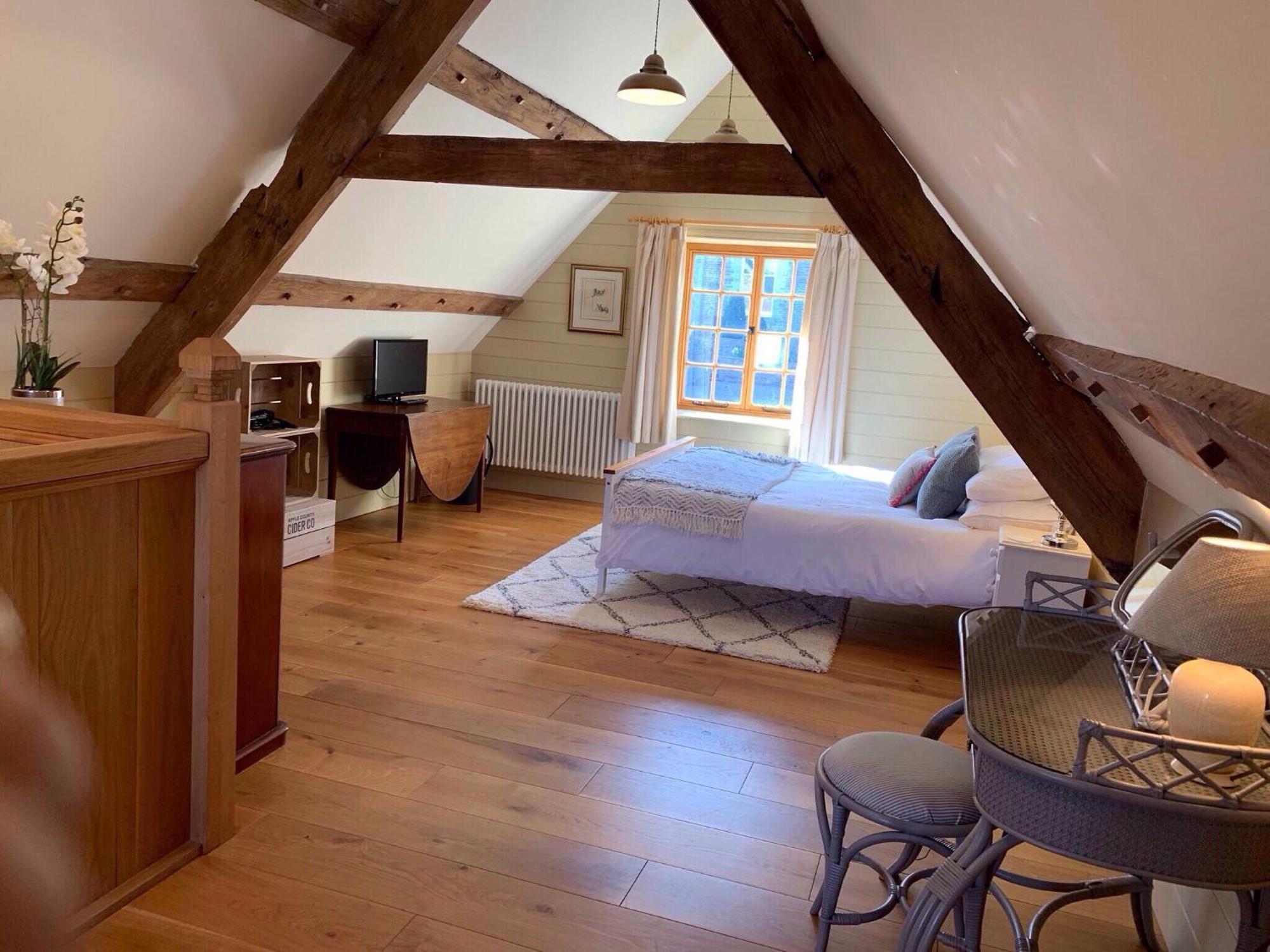Demesne Farm Guesthouse 몬머스 외부 사진